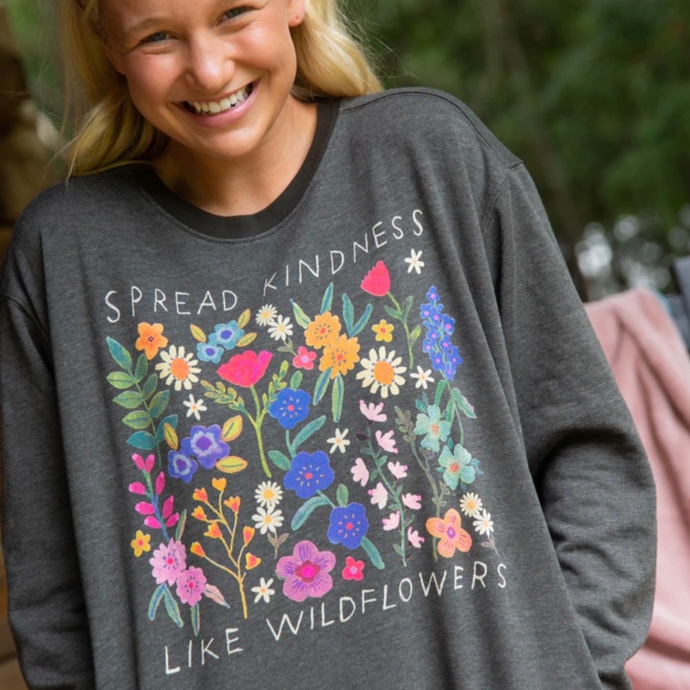 NWOT 🎉 Natural Life Comfy Pocket Sweatshirt